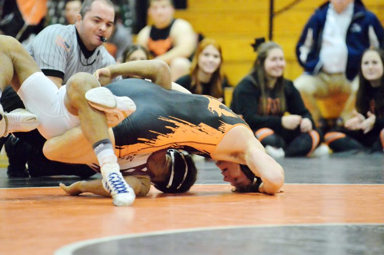Undefeated Eagles take care of Mountain Lions